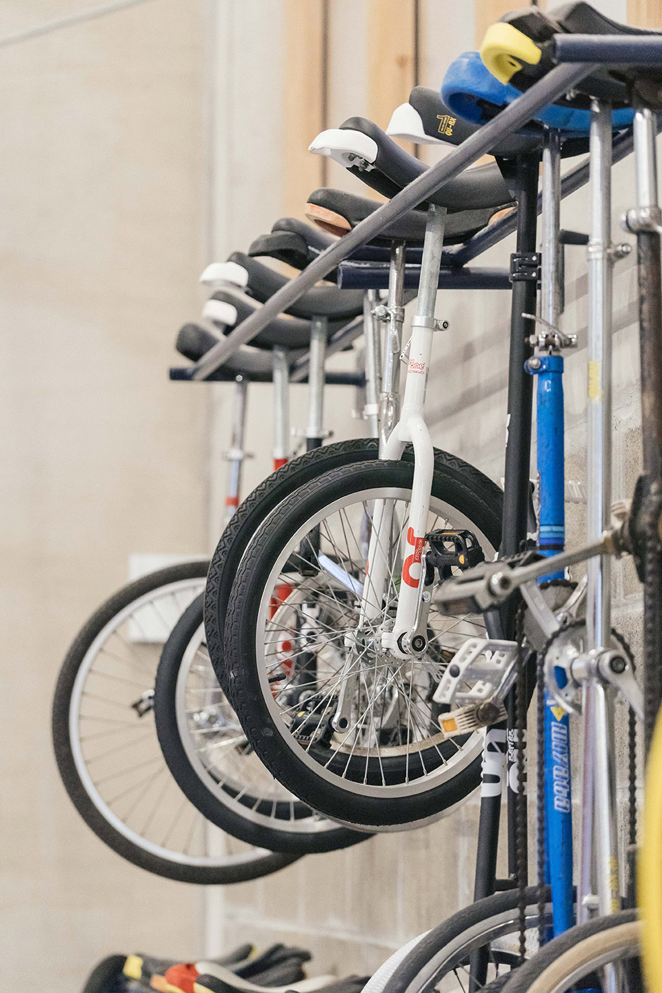 vélo pôle acrobatie